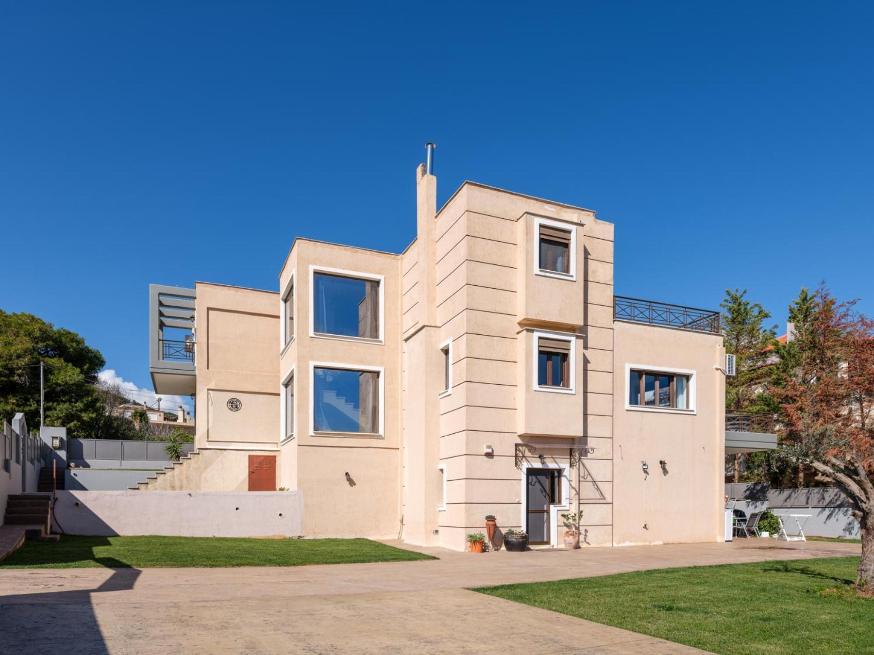 Galina's Greek House Artemi